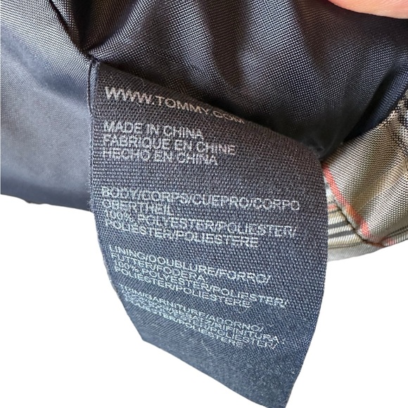 Tommy Hilfiger - Puffer Vest Gray Plaid Zipper Closure, Size: Large - Picture 11 of 16